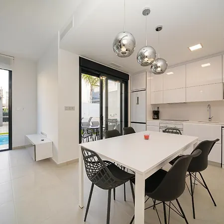 Zina Villa Dehesa de Campoamor (Orihuela Costa)